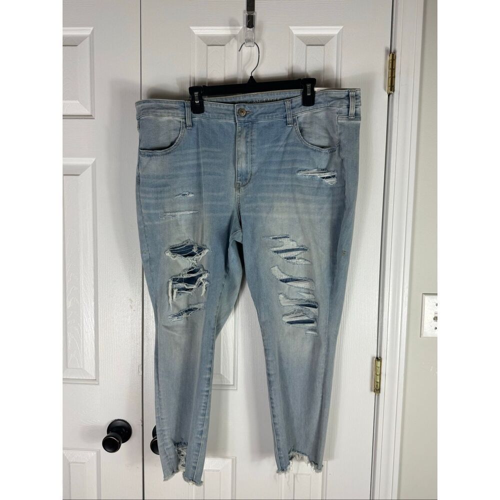 NWT American Eagle Womens Next Level Stretch Short Jeans Size 24
